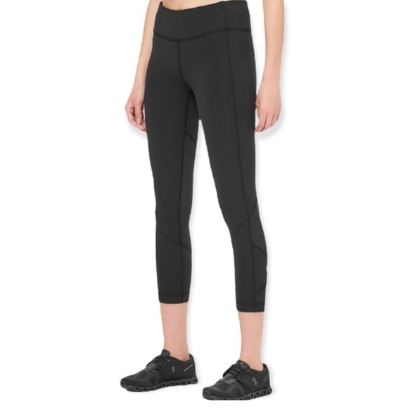 Lululemon Black Pace Rival Crops 22” Inseam Size 12 (Some wear, see photos) - Picture 1 of 12